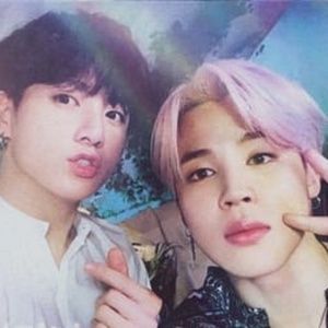 Meet your Posher, Naomi